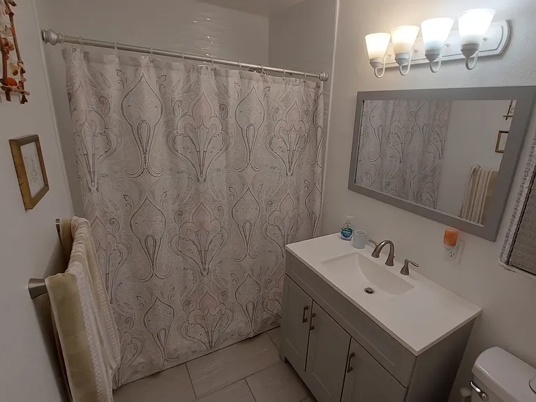 224 F St #4 — Photo 6