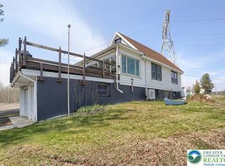623 Brockton Mountain Dr, Barnesville, PA