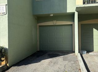 350 Crestwood Cir APT 106, Royal Palm Beach, FL 33411