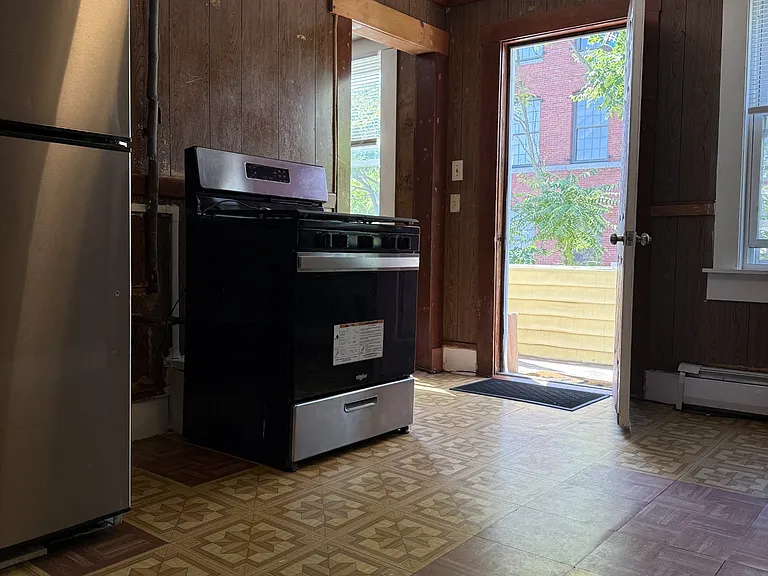 91 Willie St #2 — Photo 7