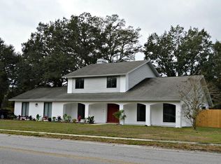 10908 Gillette Ave, Temple Terrace, FL 33617