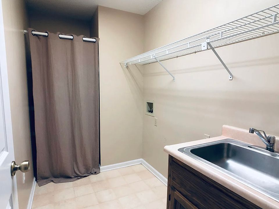 1st image of 930 Jamestown Way