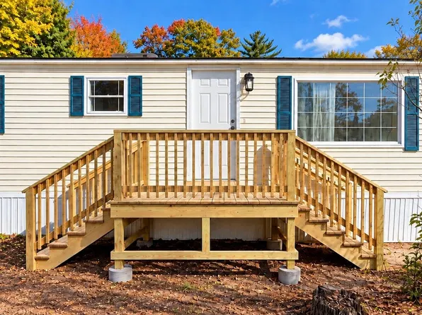 34 Hilton Avenue, Exeter, NH 03234-4210
