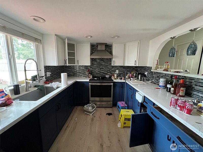 5th image of 5203 205th Street Ct E