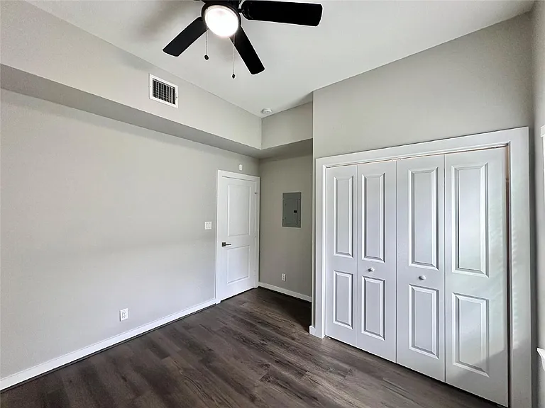 225 N Everton St #4 — Photo 16