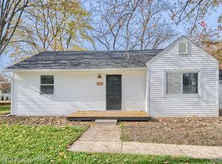 1348 Martha Ave, Burton, MI 48509