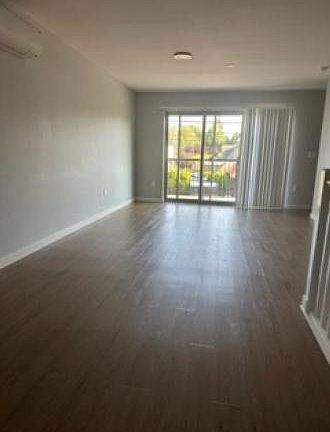 3rd image of 1843 N Lombard St #B