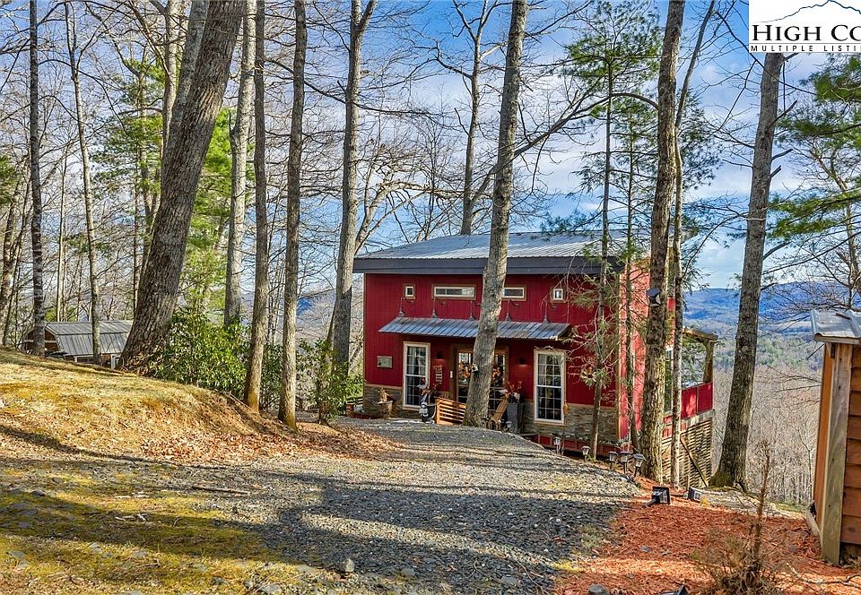 1st image of 871 Lower Nettle Knob Road