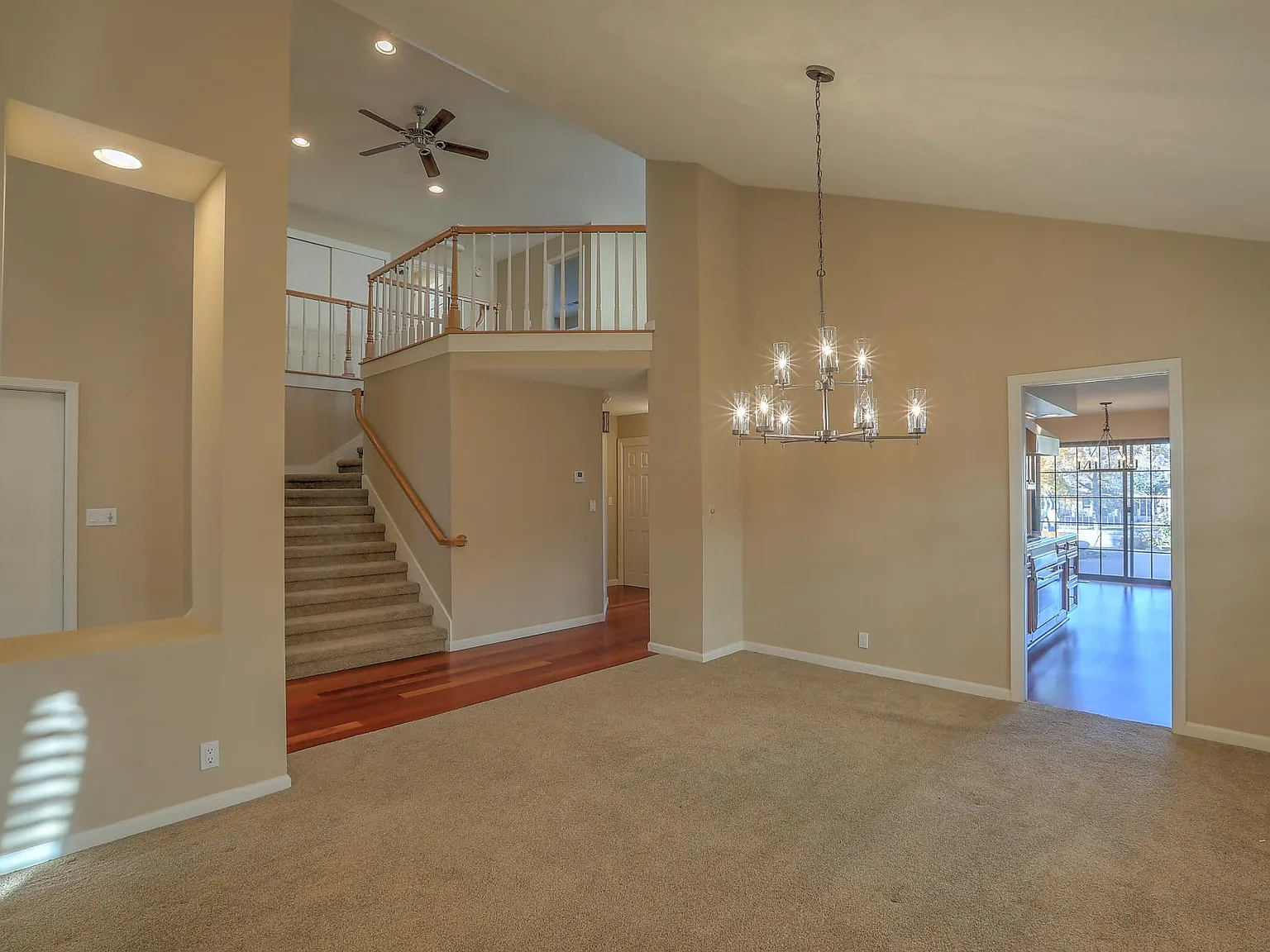 3 bed, 2.5 bath, 2596 sqft, $4,250 — Photo 4