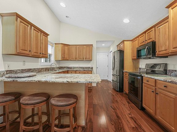 2nd image of 2664 E Crown Dr