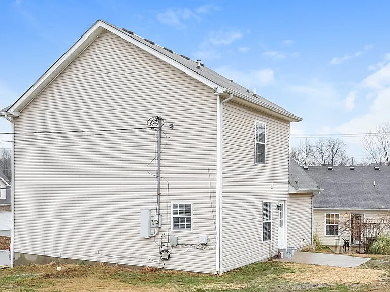 1103 Phelissa Dr — Photo 17