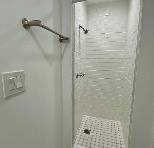 1619 Oak Dr — Photo 15