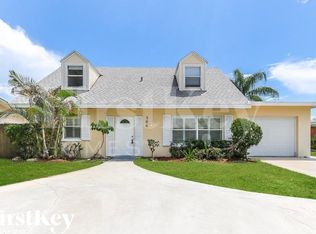 584 Riverside Dr, Palm Beach Gardens, FL 33410