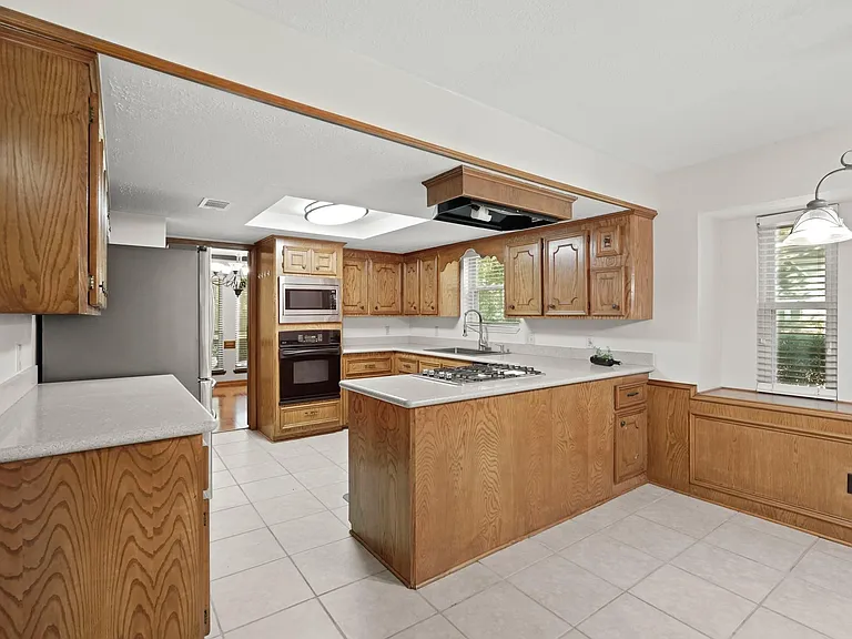 12903 Wincrest Ct — Photo 16