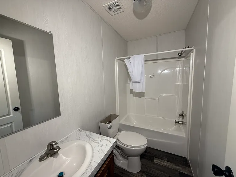 1402 N 69th Ave #7 — Photo 12