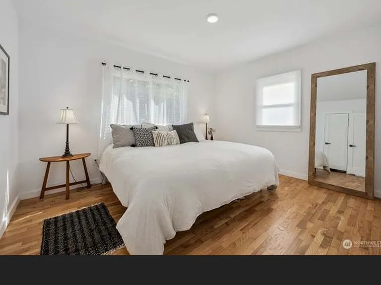 4618 S D St #2 — Photo 2