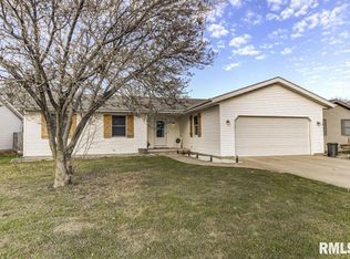 3005 Dunwich Ave, Springfield, IL 62702