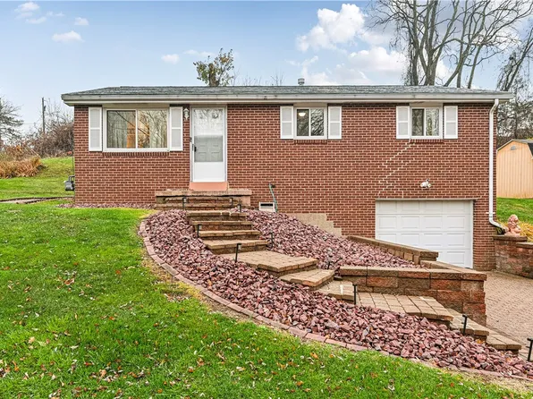 881 Iris Dr, North Huntingdon, PA 15642