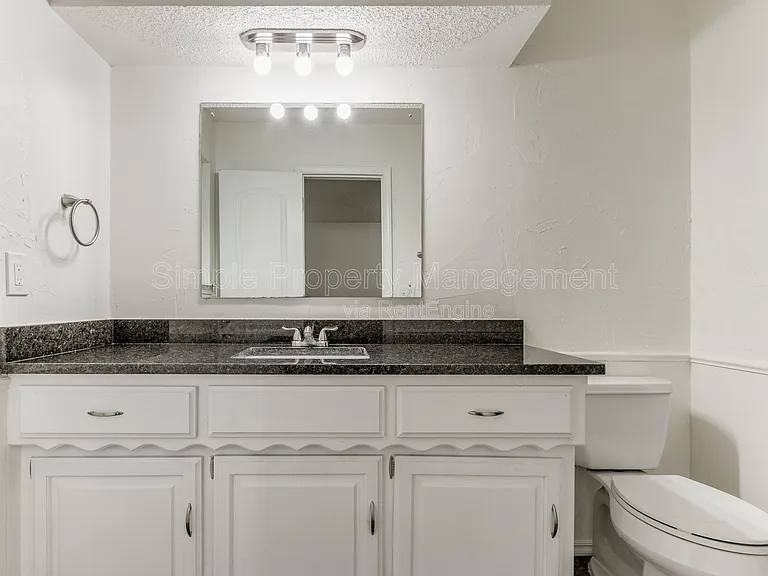 704 Pepperdine Ave — Photo 18
