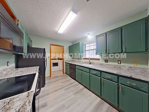 4th image of 612 Moss Dr