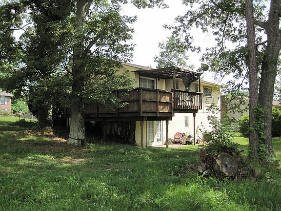 4th image of 6501 Tewksbury Dr