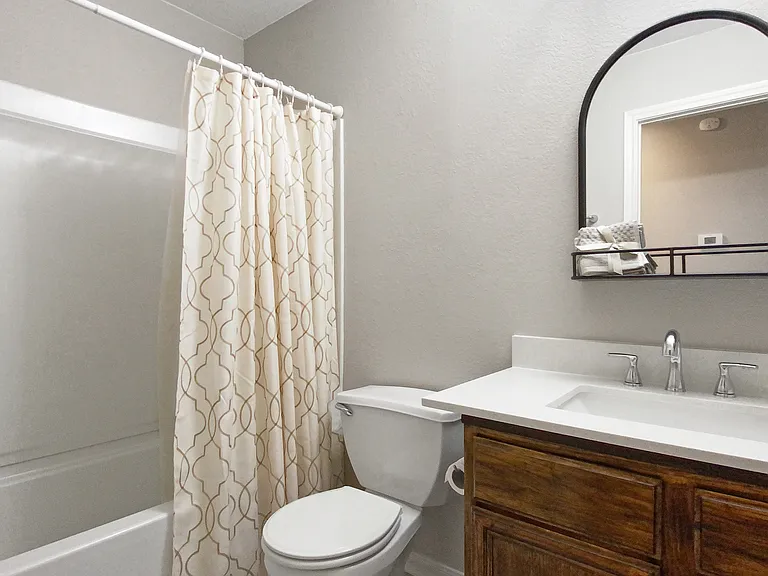3805 Meadow View Dr — Photo 6