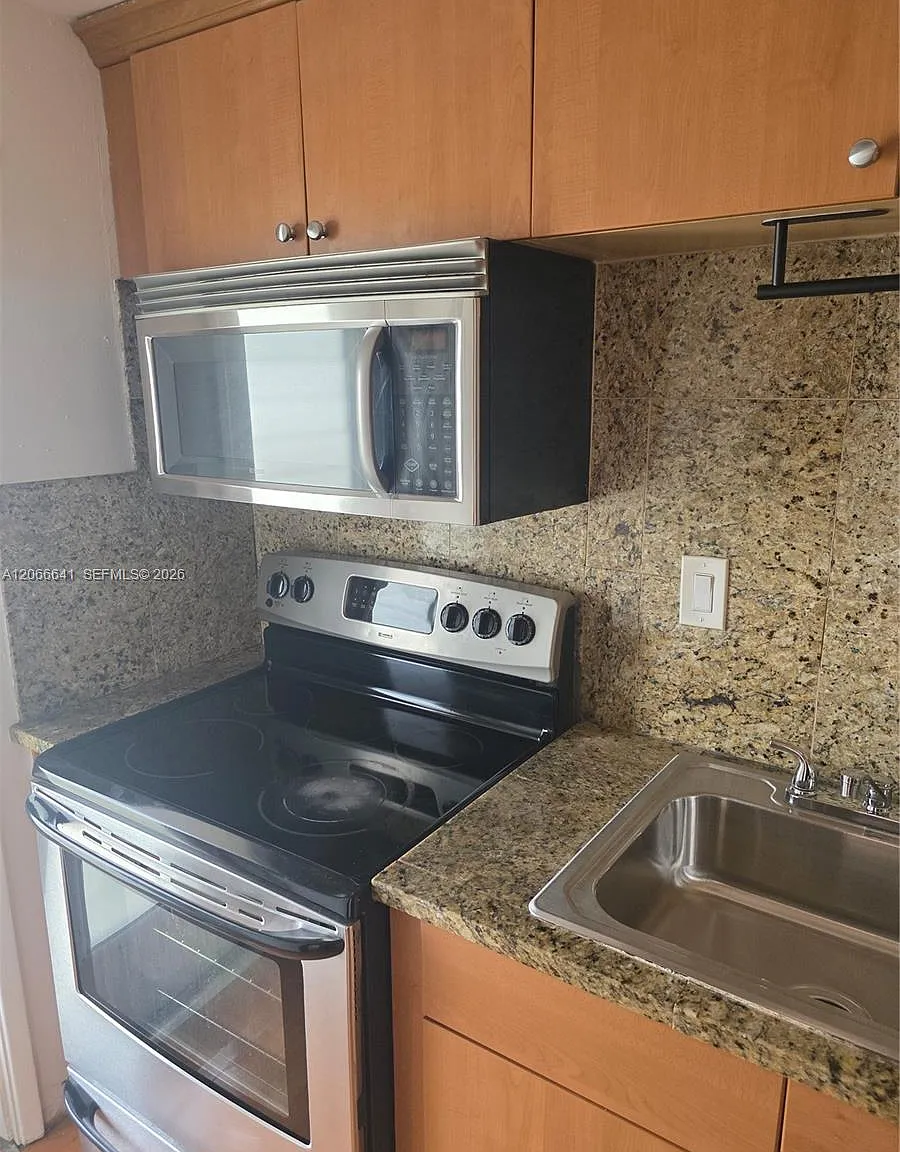 Marina Del Mar Condo — Photo 1