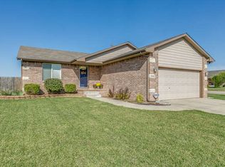 1543 N Aksarben St, Wichita, KS 67235