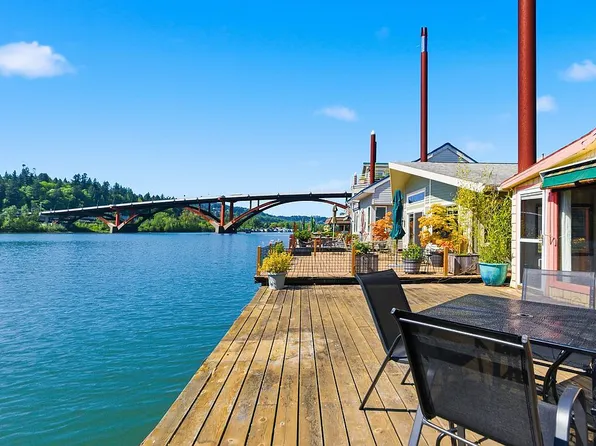 100 SE Harney St Slip 5, Portland, OR 97202