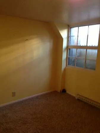Studio, 1.0 bath, $775 — Photo 4
