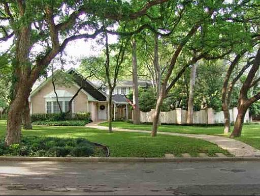 1st image of 303 WYNDALE DR