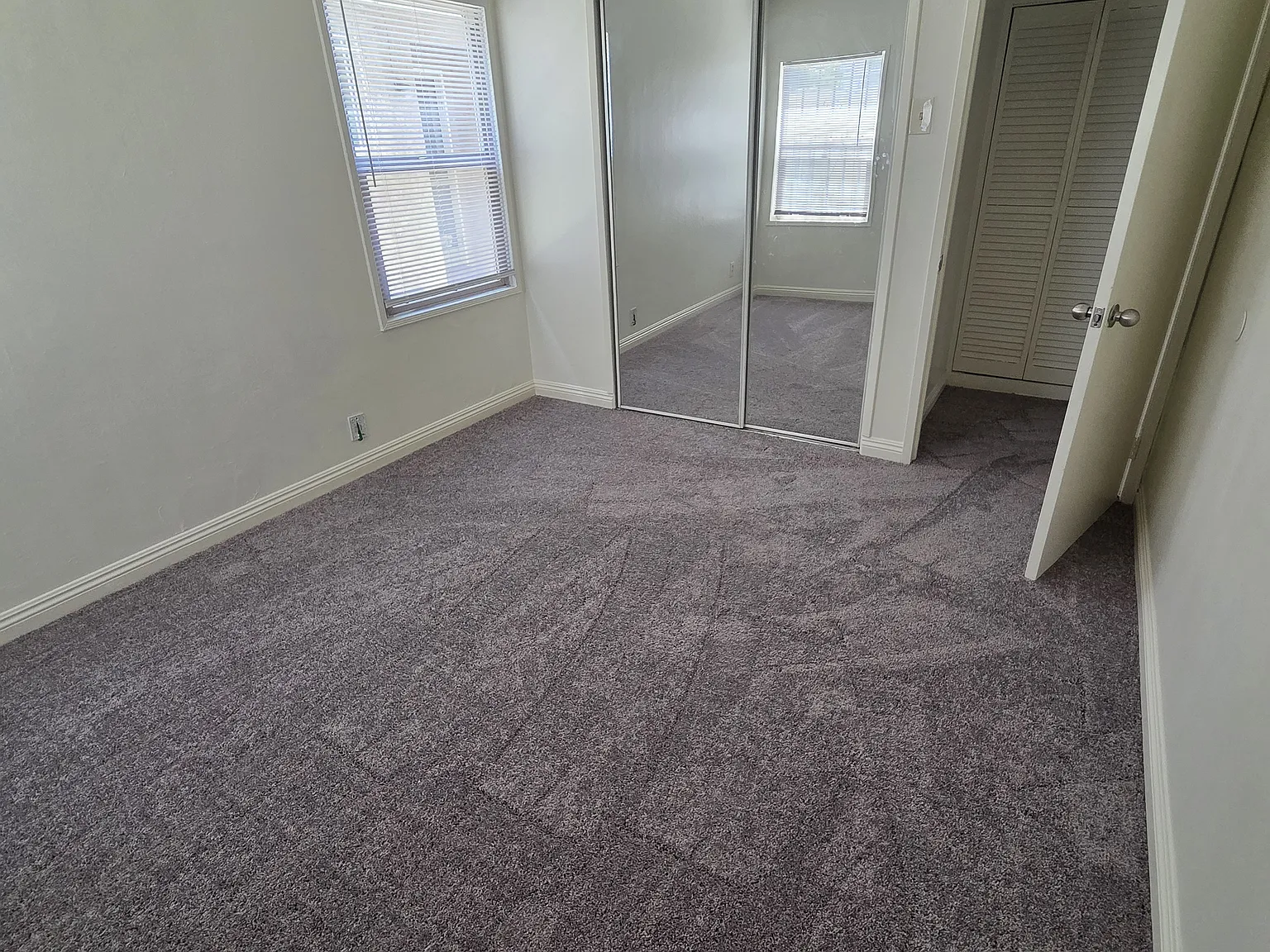 2 bed, 800 sqft, $2,195 — Photo 3