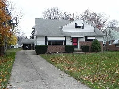 300 E 280th St photo 1