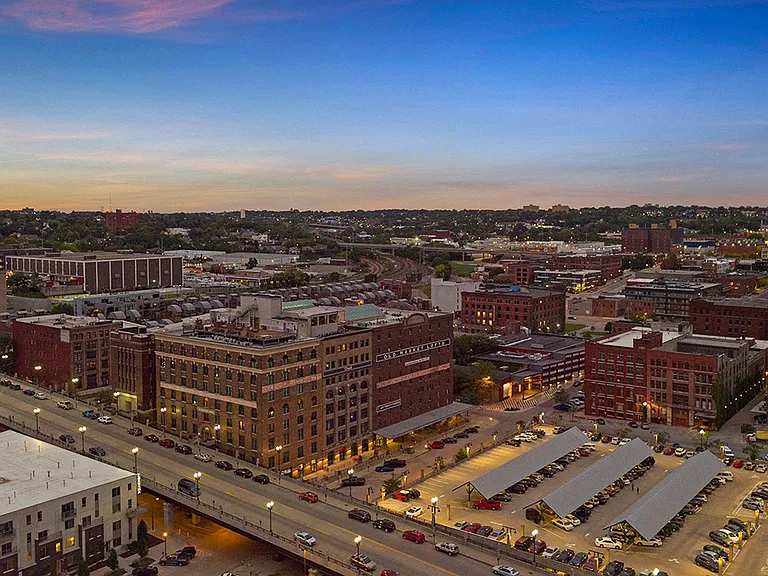 Old Market Lofts — Photo 36