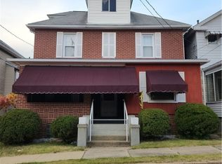 318 Sycamore St, Vandergrift, PA 15690