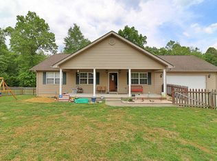 135 Virginia Ln, Winfield, TN 37892