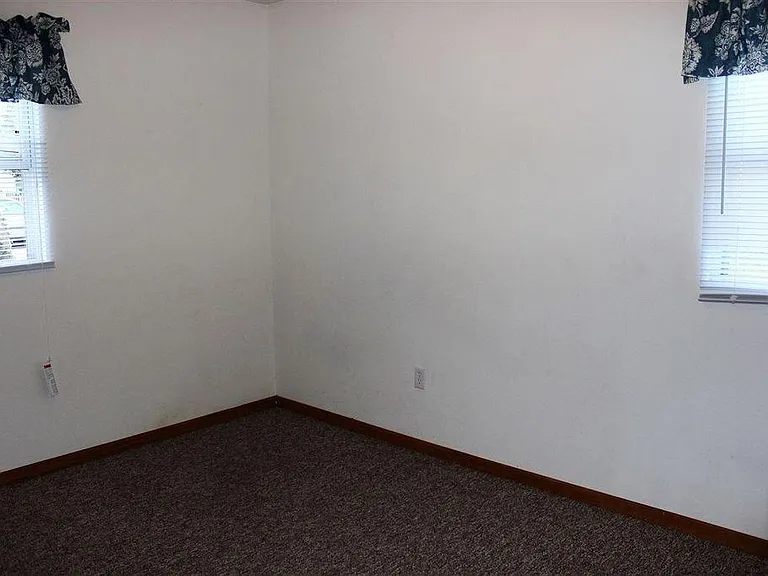 3111 Longlois Dr — Photo 2