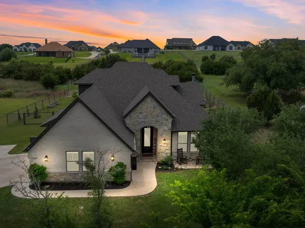 7147 Heathington Ct, Granbury, TX 76049