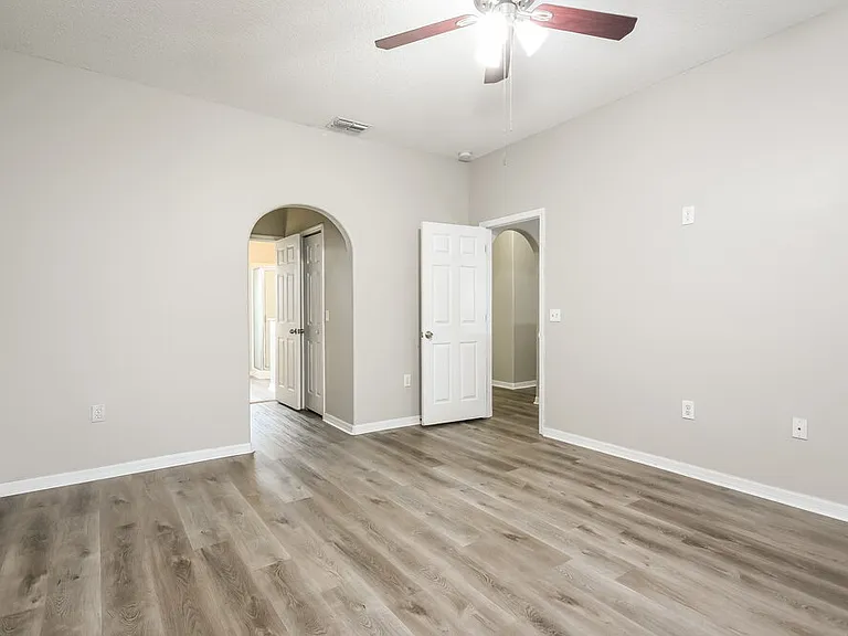 2716 Port Ct — Photo 11