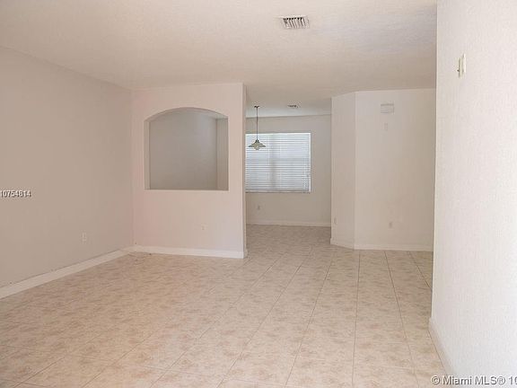 3rd image of 8650 NW 109th Ct