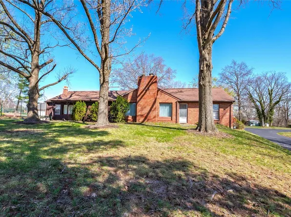 10341 Kennerly Rd, Saint Louis, MO 63128