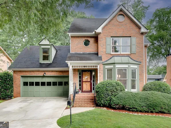 1685 Frazier Park Dr, Decatur, GA 30033