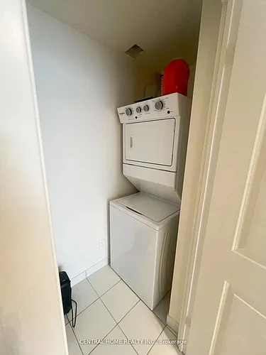 4955 Yonge St Photo 1