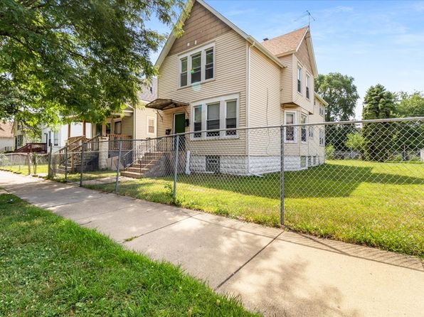 257 W 109th Pl #2