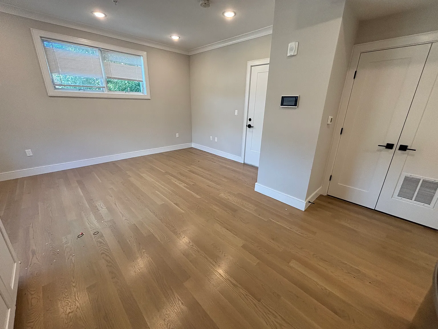 2 bed, 1.0 bath, 860 sqft, $3,595 — Photo 3