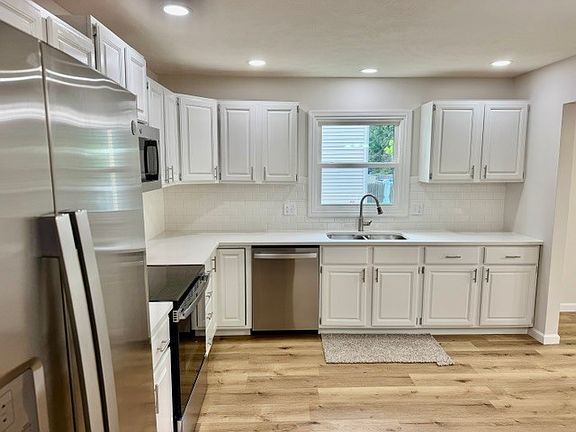 2nd image of 104 Suelynn Dr