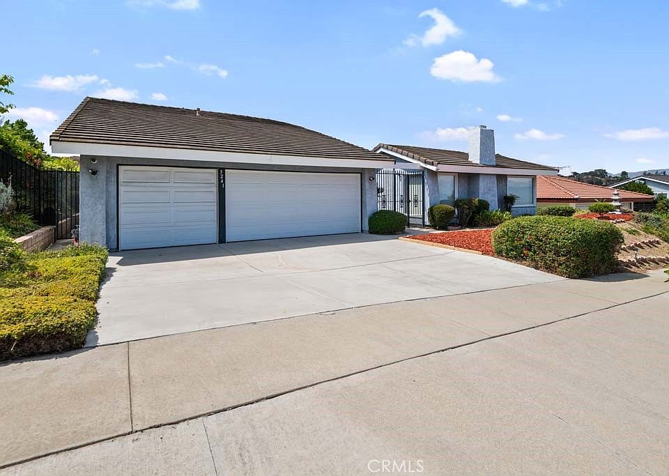 1st image of 3241 Belle River Dr