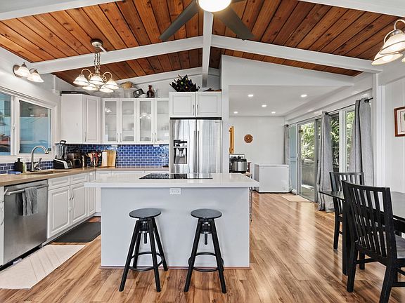 3rd image of 3538 Maluhia St