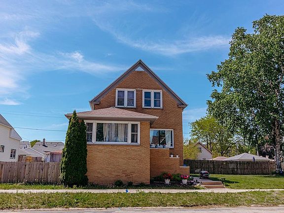 2nd image of 3813 E Barnard Ave