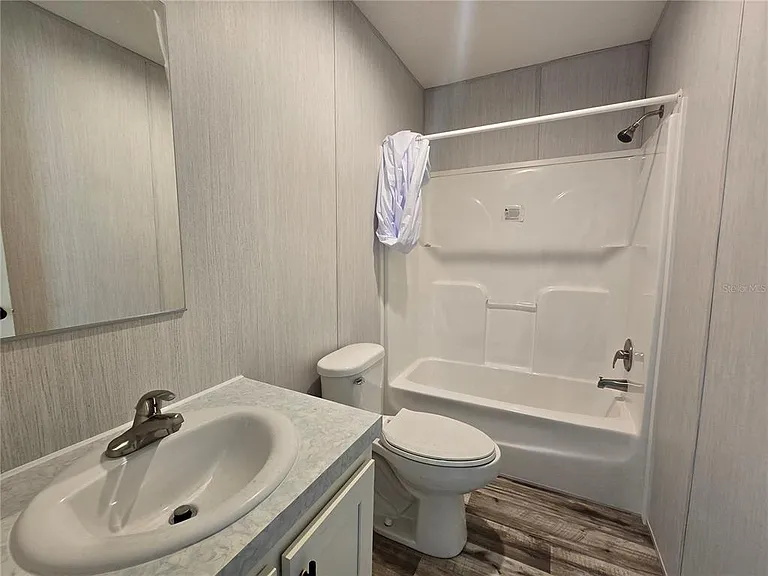 24048 Ermine Rd — Photo 10